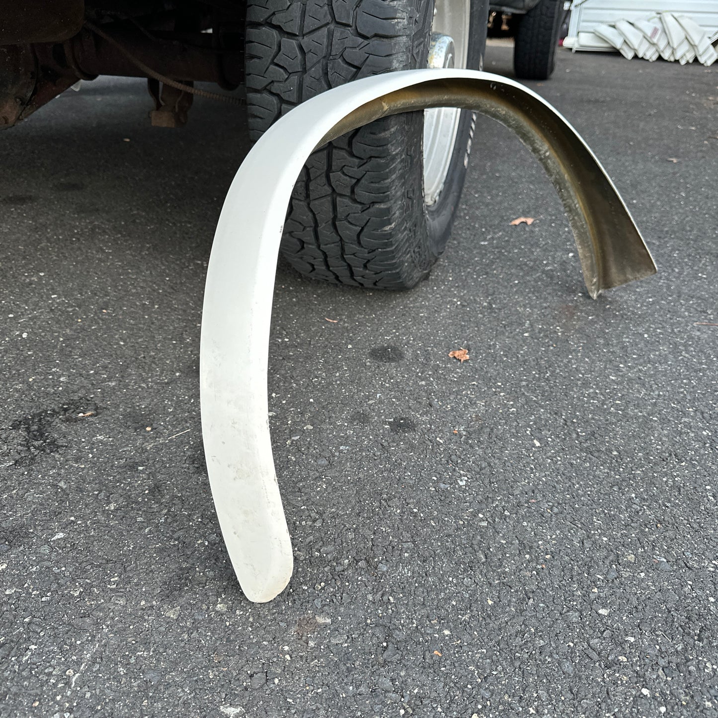 79-93 Dodge Van - LEFT FRONT Fiberglass Fender Flare