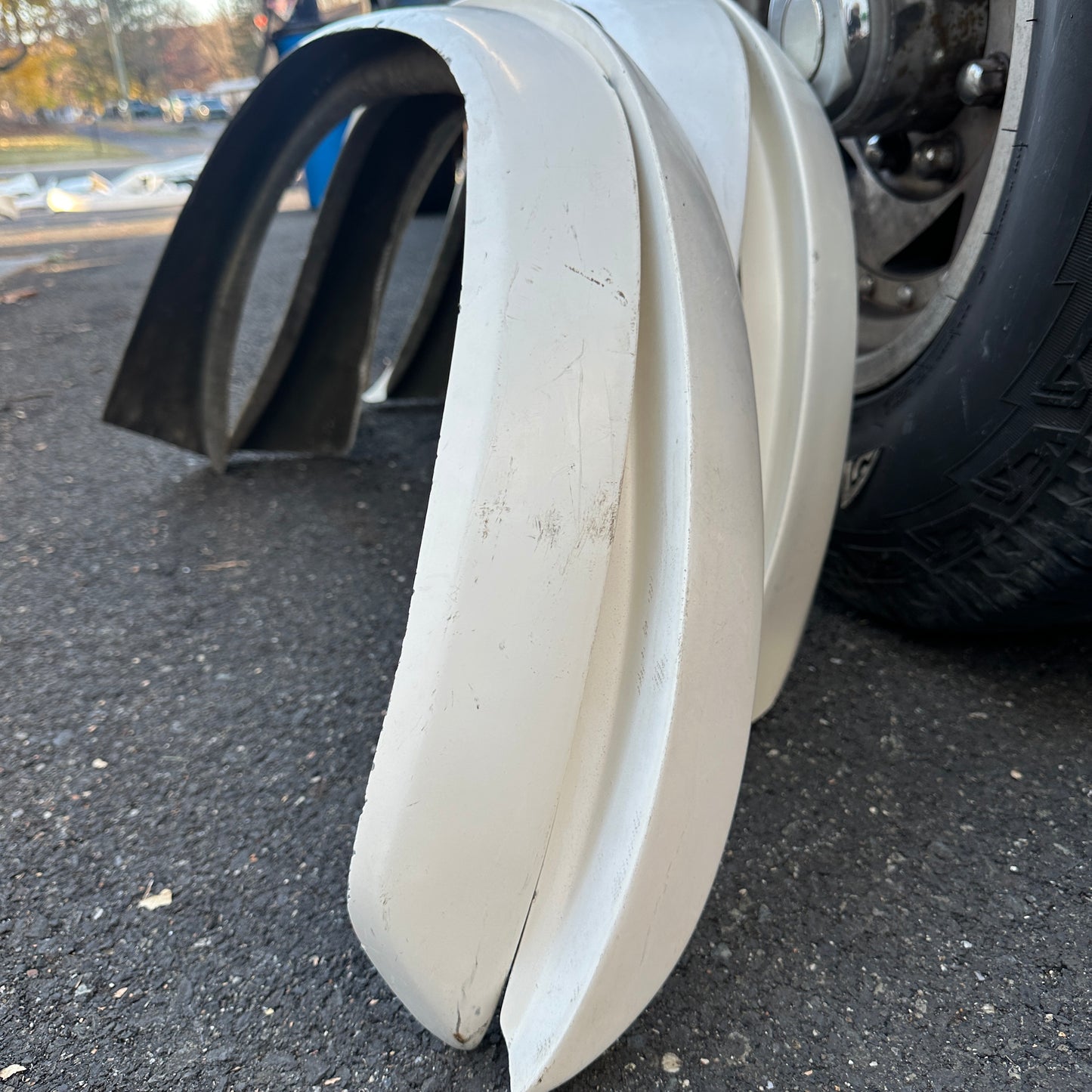 79-93 Dodge Van - 4pc Fiberglass Fender Flare Kit