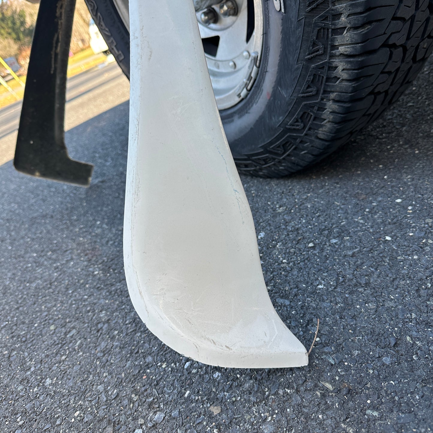 68-74 Ford Van - RIGHT FRONT Mud Fiberglass Fender Flare