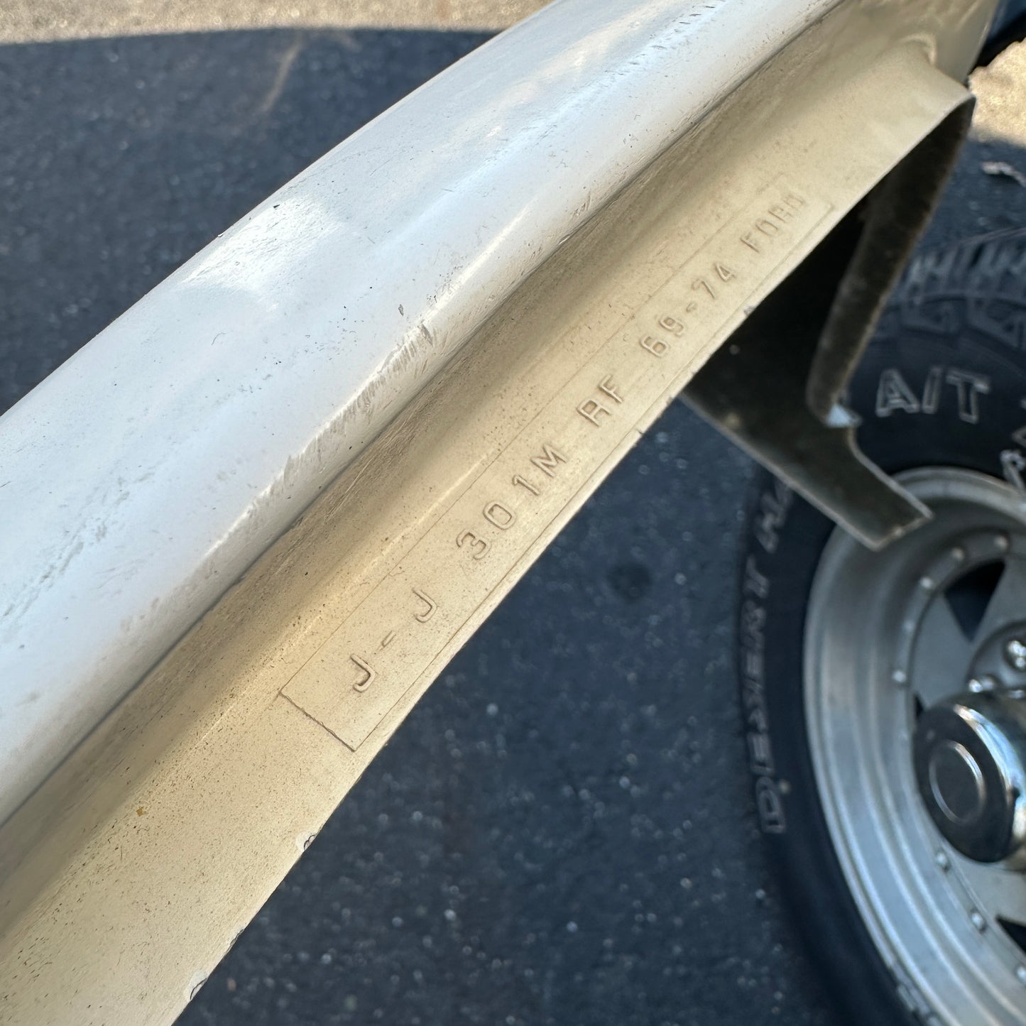 68-74 Ford Van - RIGHT FRONT Mud Fiberglass Fender Flare
