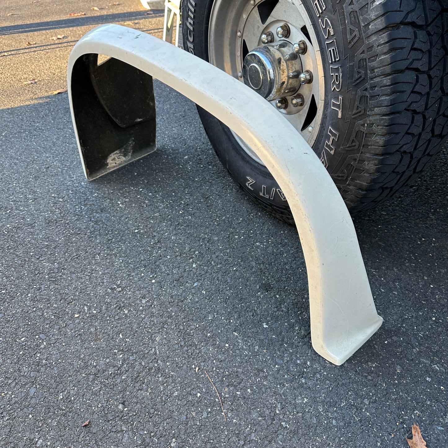 75-91 Ford Van - RIGHT REAR Mud Fender Flare