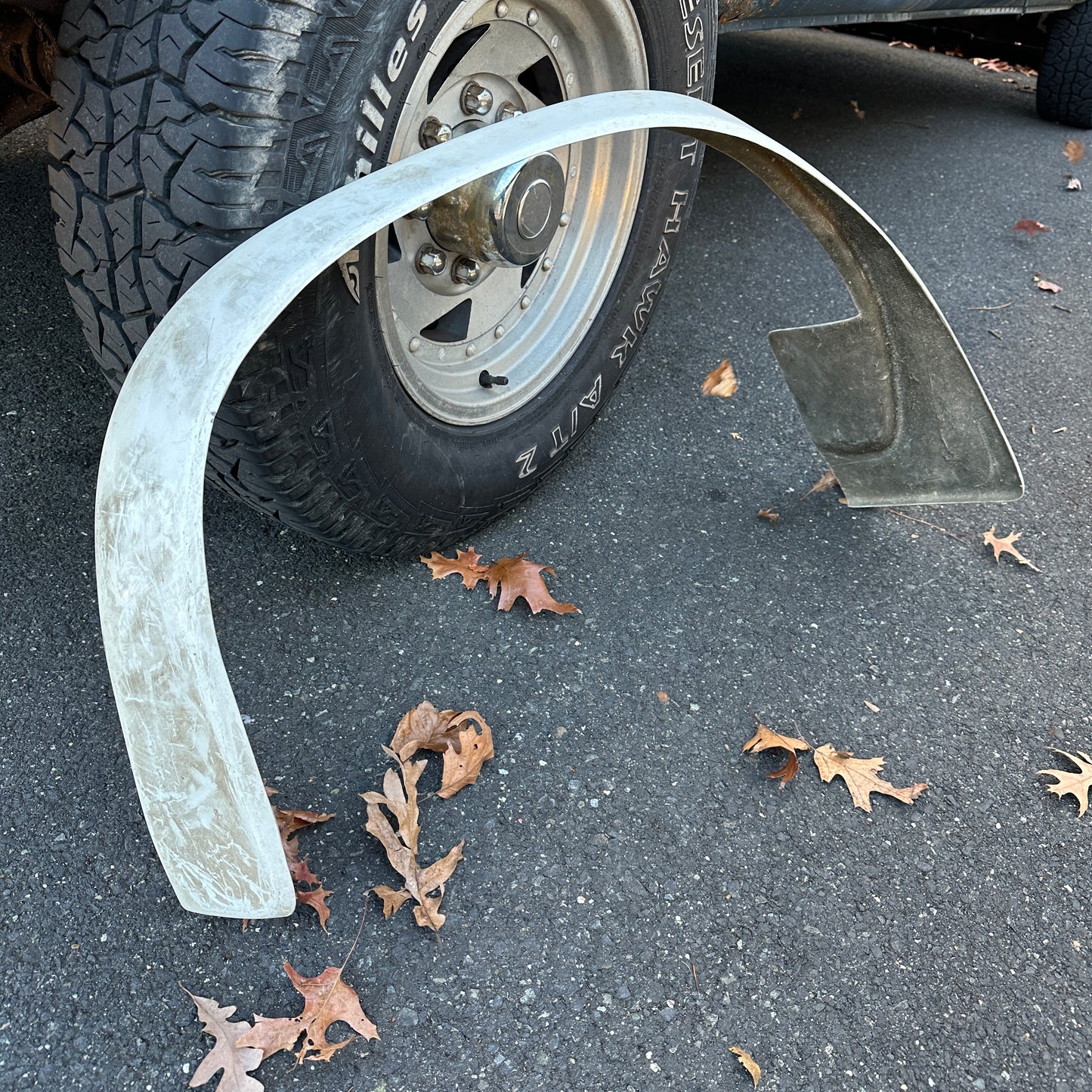 75-91 Ford Van - LEFT FRONT Mud Fender Flare
