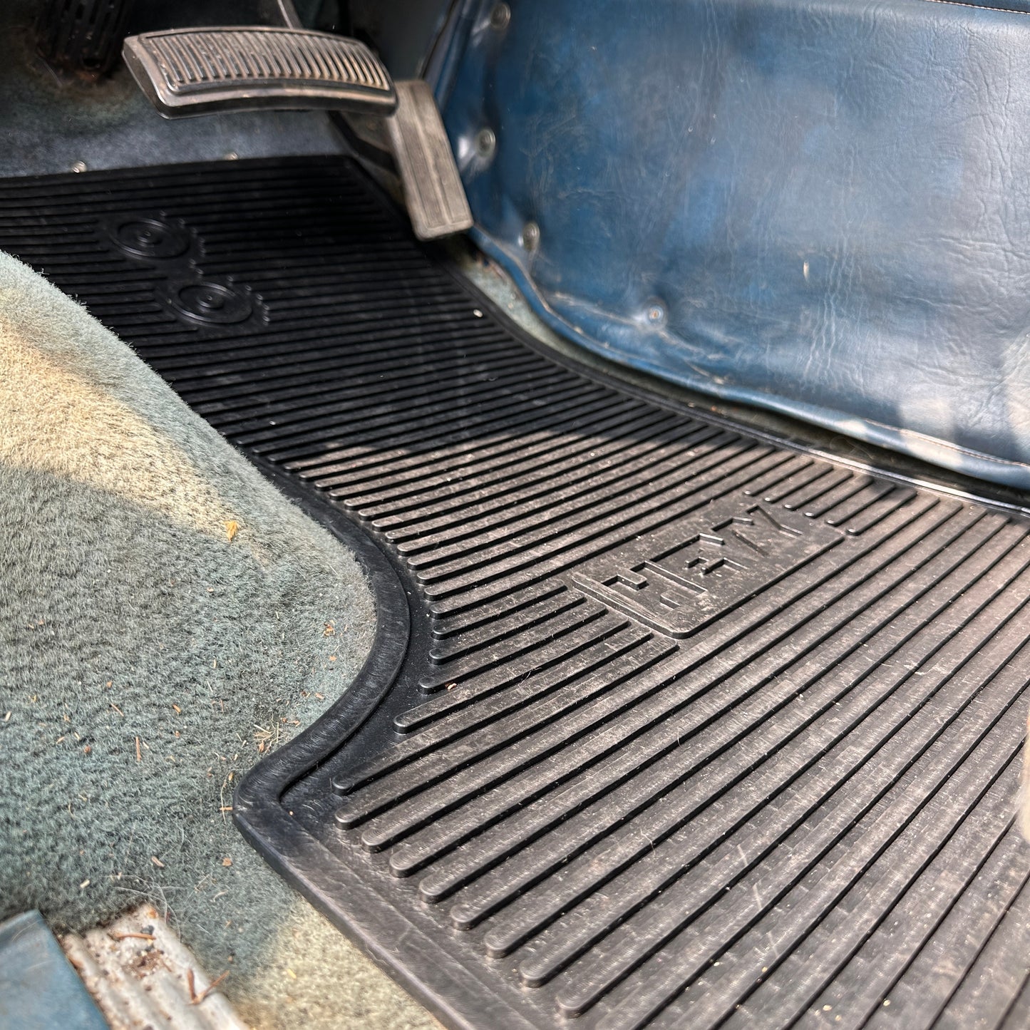 78+ Dodge Van Floor Mats - Hevy BigRig Beef