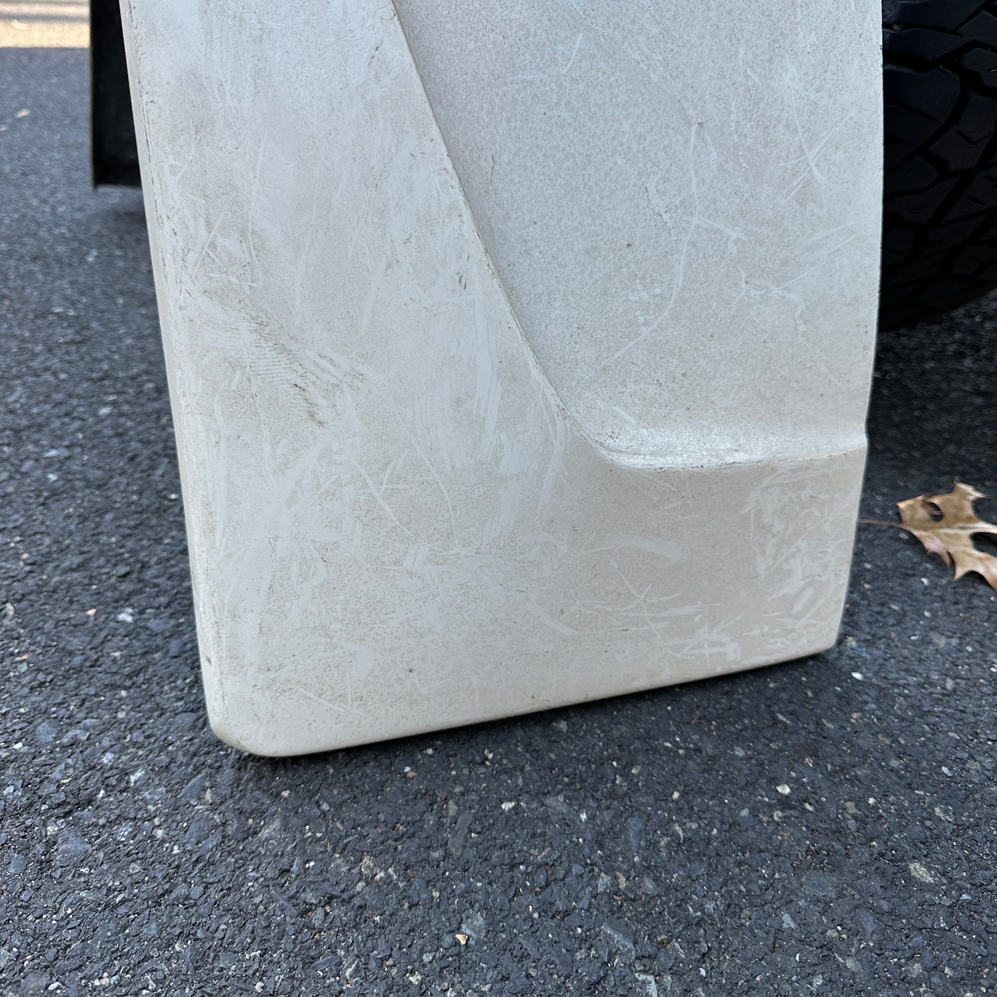 71-95/96 Chevy/GMC Van - Single J&J LEFT REAR Mud Flare