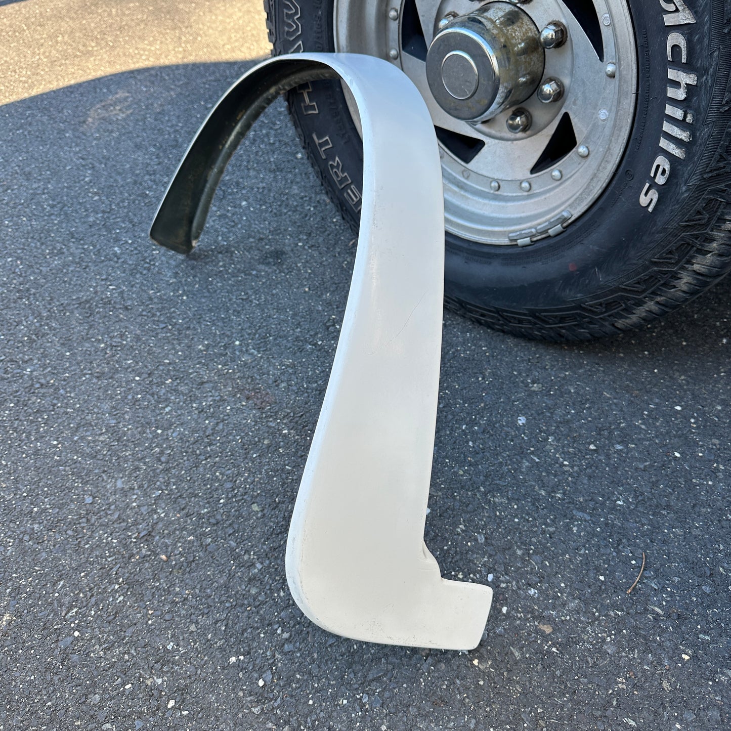68-74 Ford Van - LEFT FRONT Mud Fiberglass Fender Flare