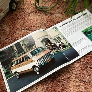 1973 Dodge Sportsman Wagons - Original Dodge Dealership Brochure