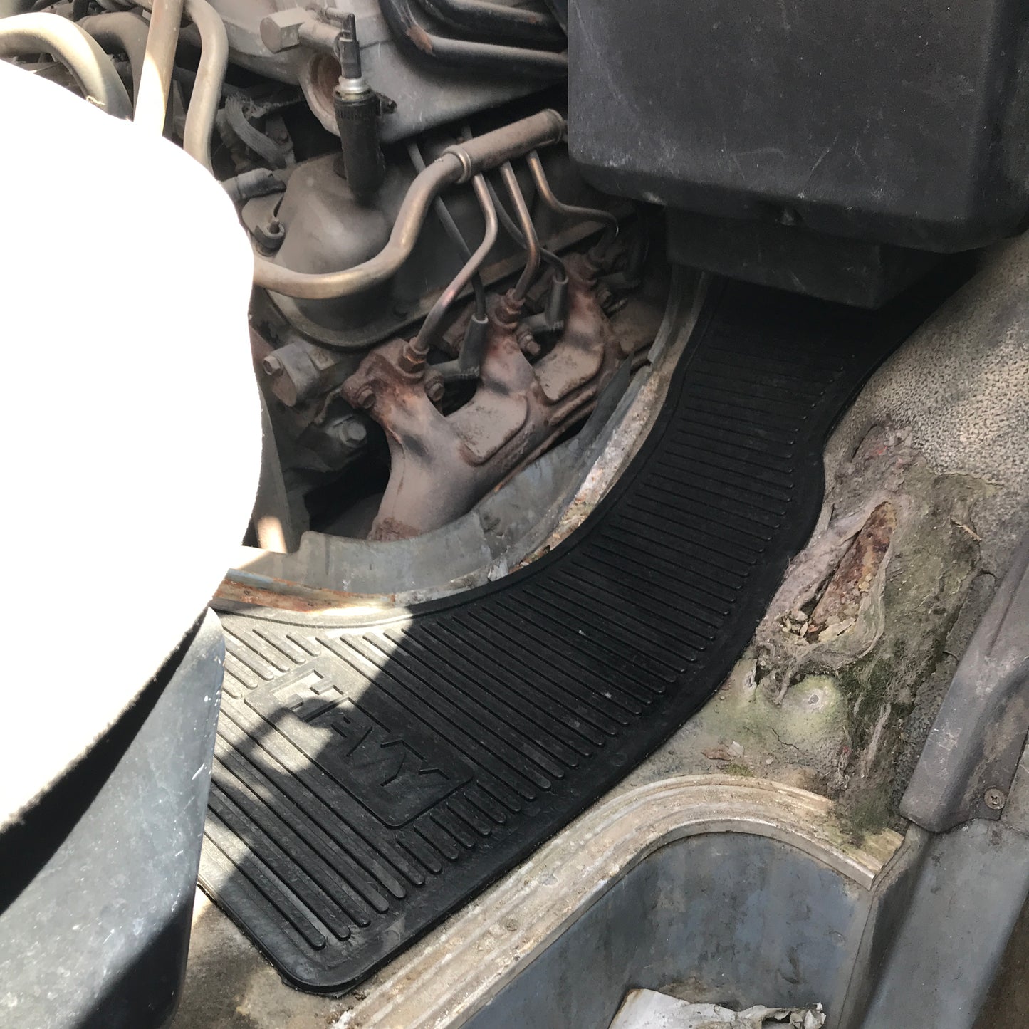 75-91 Ford Van Floor Mats - Hevy BigRig Beef