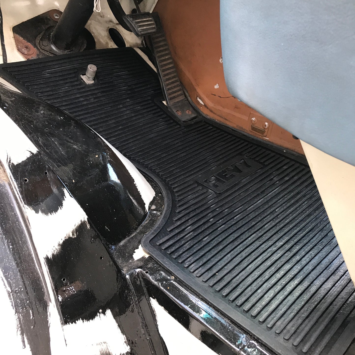 71-77 Dodge Van Floor Mats - Hevy BigRig Beef