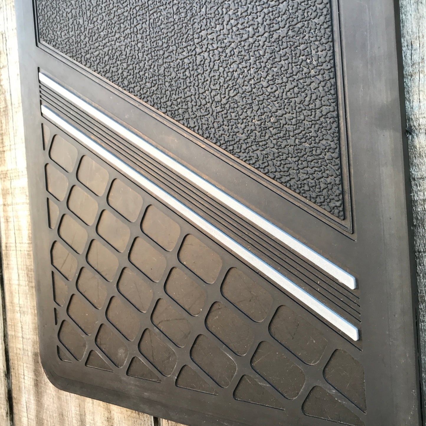 NOS Hi-Tech Mudflaps - Plasticolor 18x12