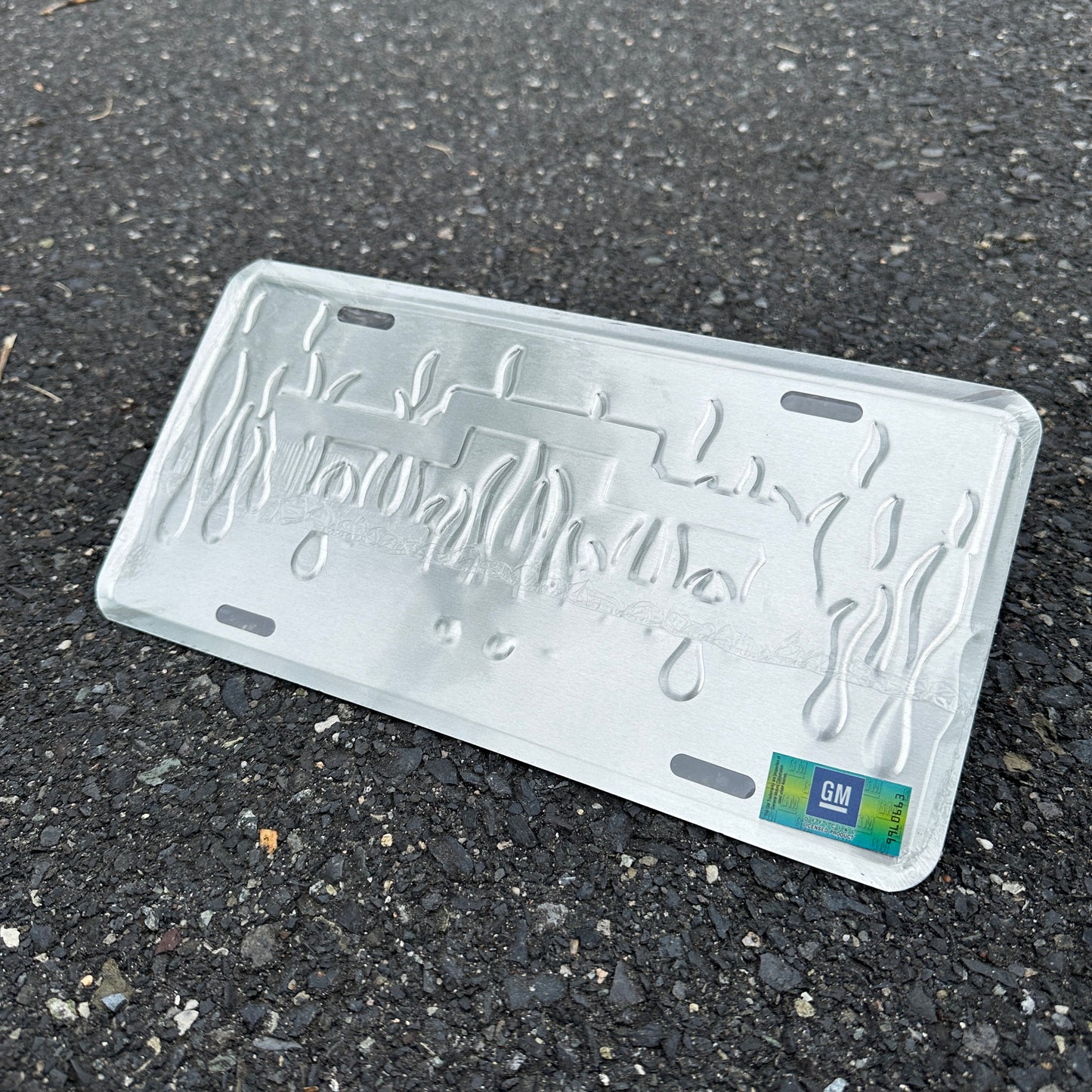 "Bowtie Flames" - Genuine GM Vintage Novelty License Plate