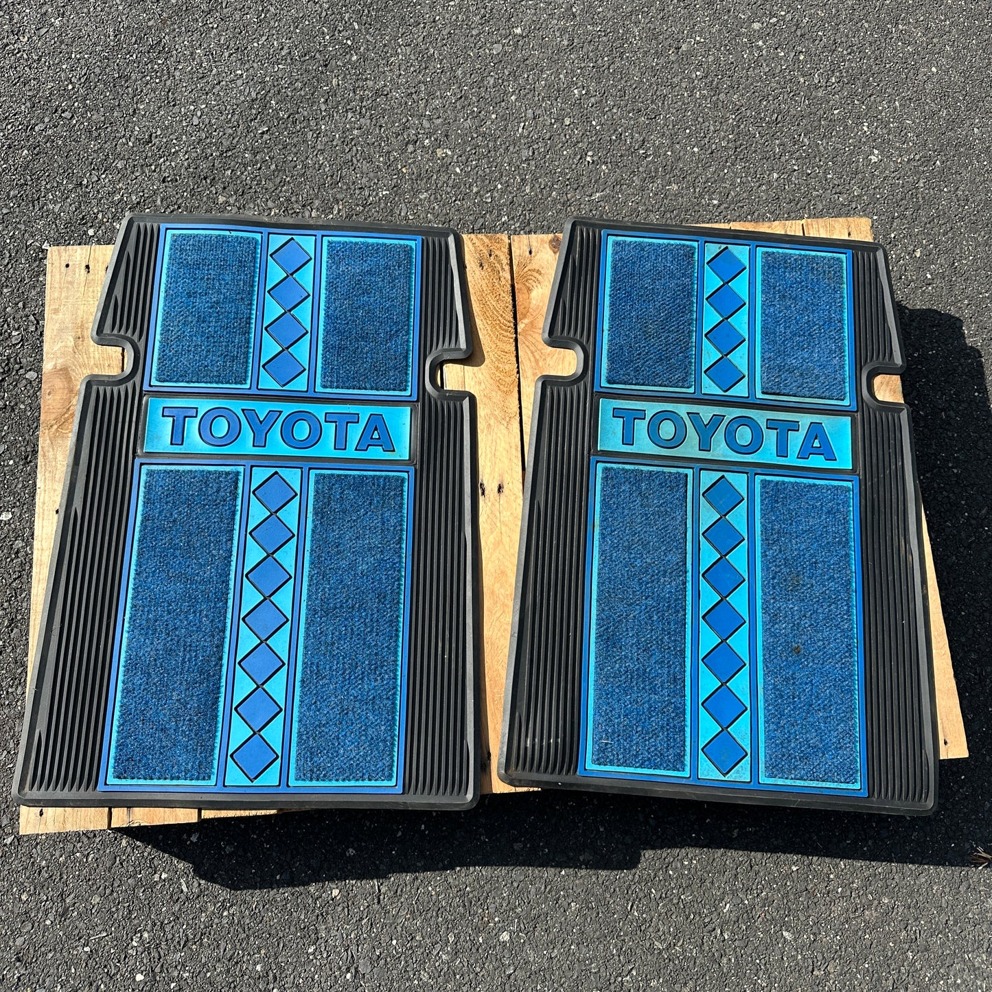 Plasticolor Toyota Floor Mats