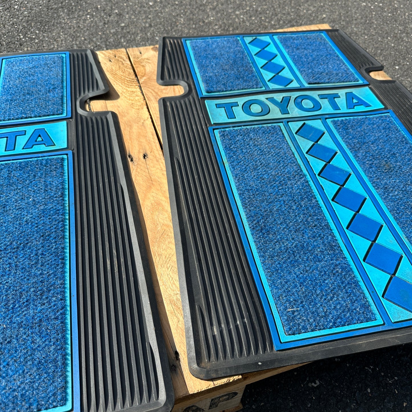 Plasticolor Toyota Floor Mats