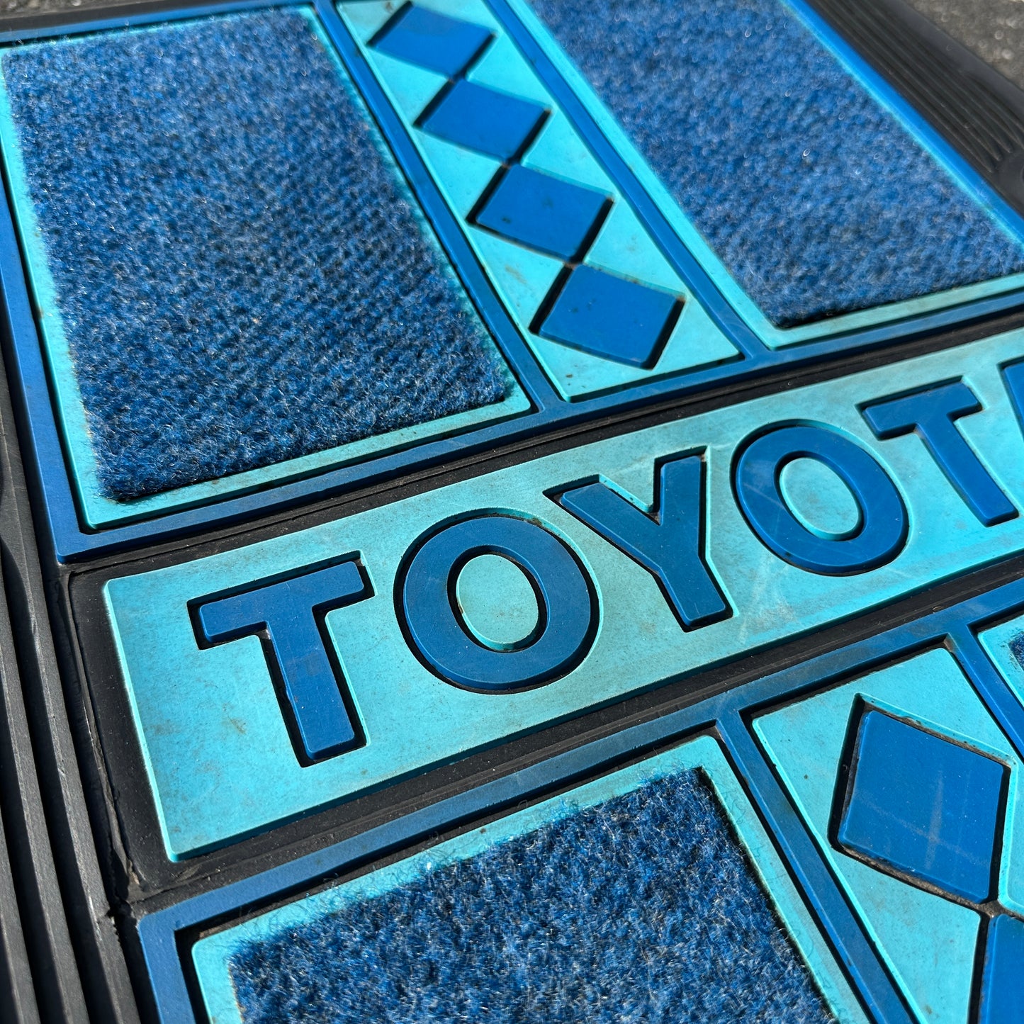 Plasticolor Toyota Floor Mats