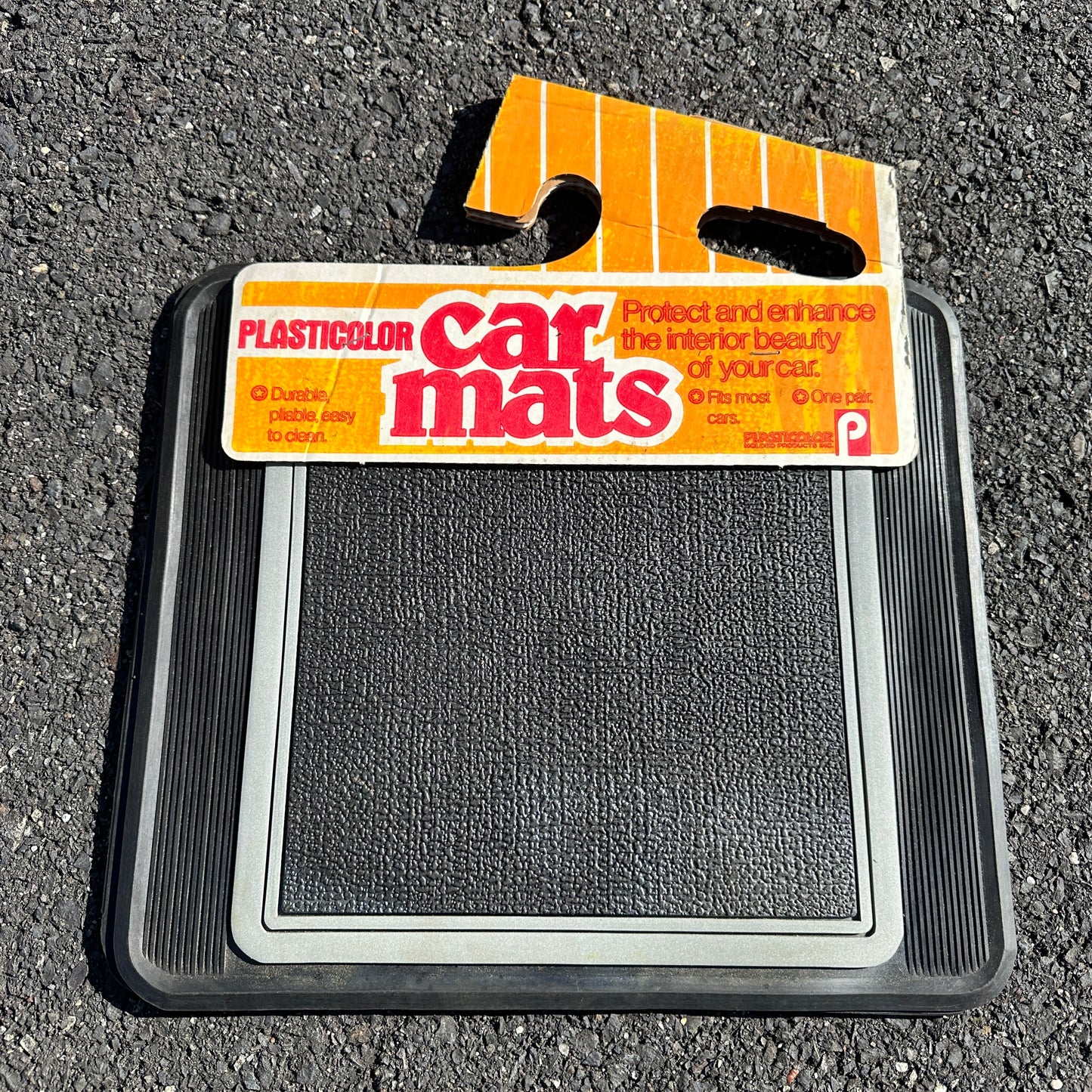 NOS Textured Rear Floor Mats