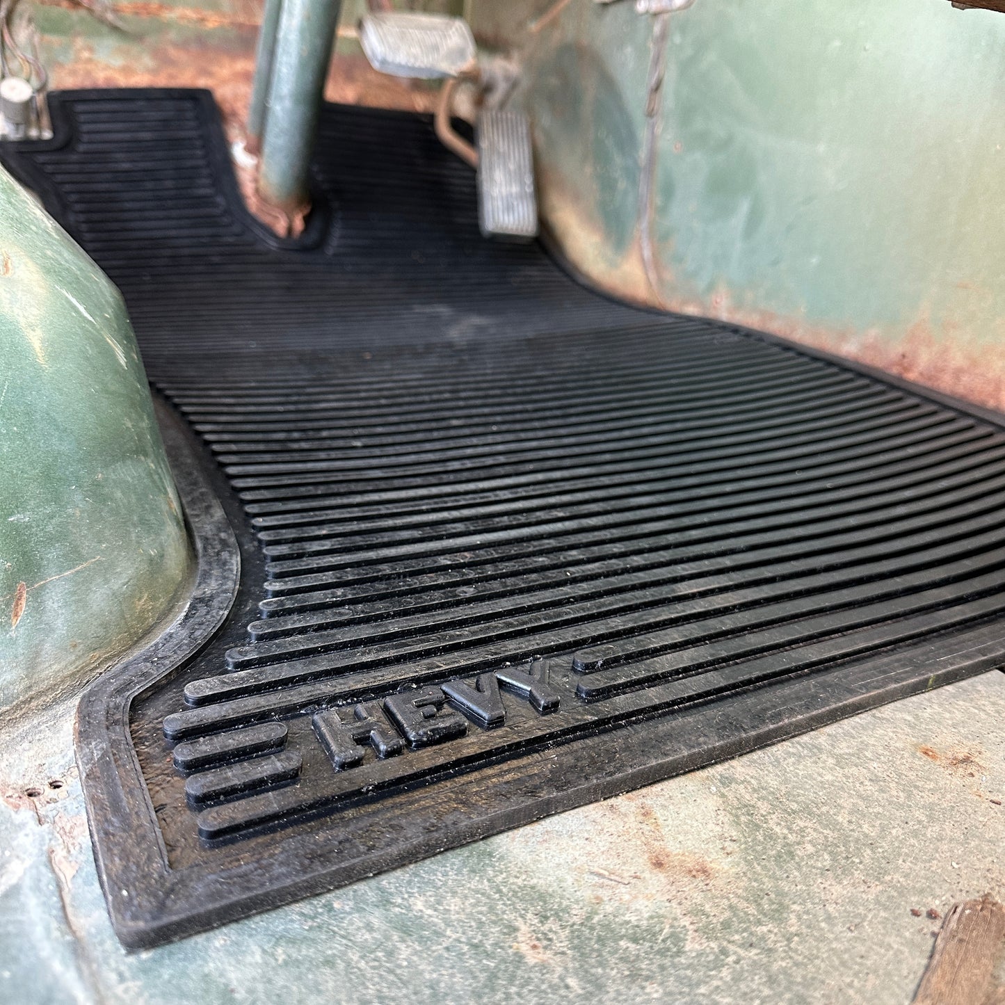 68-74 Ford Van Floor Mats - Hevy BigRig Beef