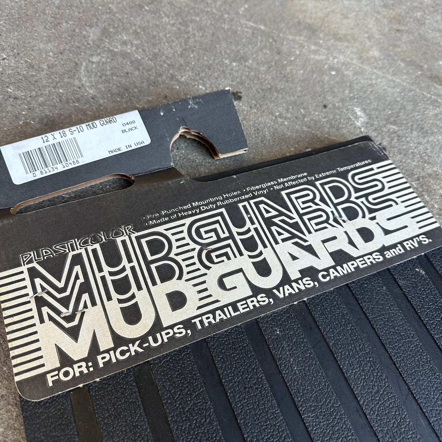 NOS S-10 Mudflaps - Plasticolor 18x12