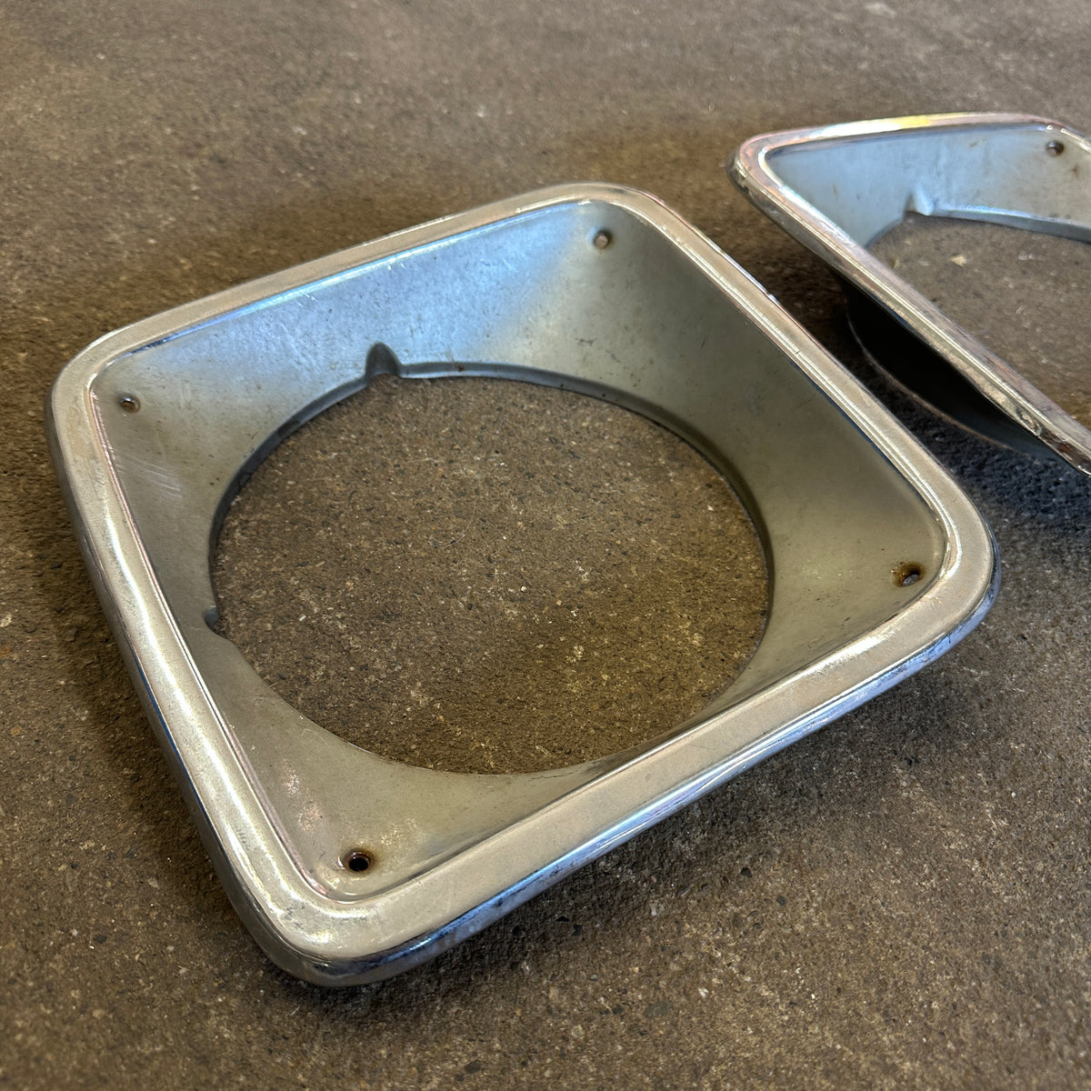 1971-1977 GVan Chrome Headlight Bezels