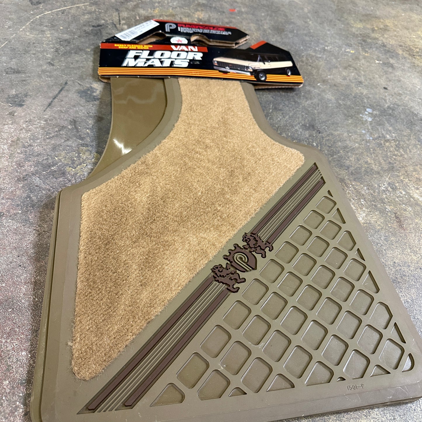 NOS Carpet/Rubber Plasticolor Floor Mats - Astro/Safari Vans 1984+