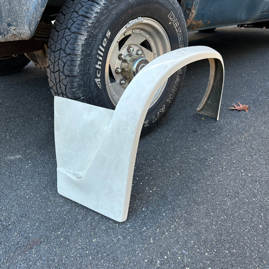 75-91 Ford Van - RIGHT REAR Mud Fender Flare