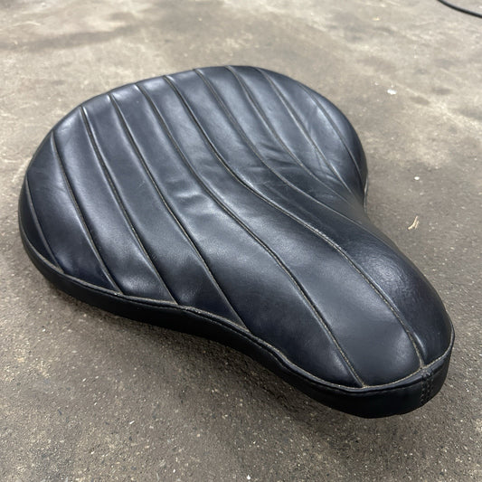 Vintage Corbin Gentry Ribbed Solo Seat