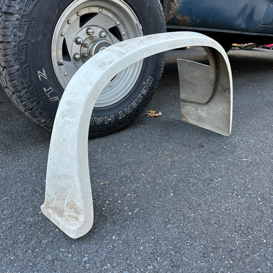 71-95/96 Chevy/GMC Van - Single J&J LEFT REAR Mud Flare