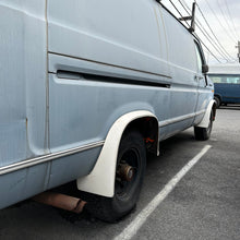 Load image into Gallery viewer, 5 Pc Mudder Flare kit - 75-91 Econoline